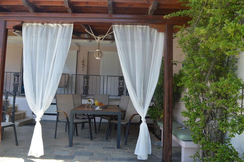 Villa Suites Lagonisi Luxury Exterior foto
