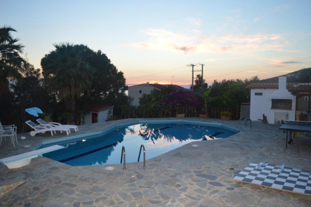 Villa Suites Lagonisi Luxury Exterior foto
